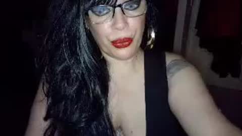 Snapshot of temptresscrystalia chatting on June 30, 5:58 pm talia i m french girl online show from June 30, 5:58 pm