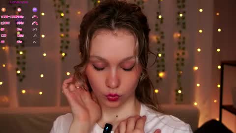 Snapshot of tender__beauty chatting on July 4, 6:47 pm Hey Im Aneta online show from July 4, 6:47 pm