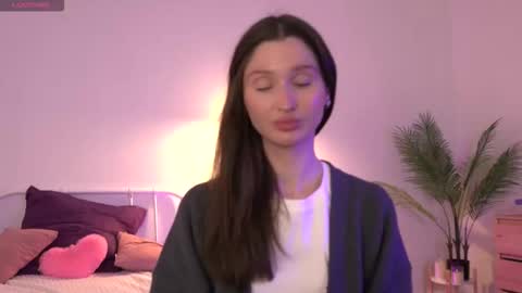 Snapshot of tender_babyy chatting on September 13, 12:16 pm Sexy girl Li online show from September 13, 12:16 pm