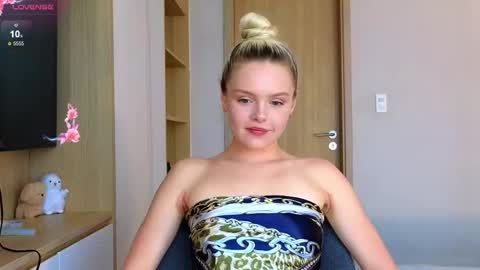Amanda and Kenny online show from May 15, 9:16 am