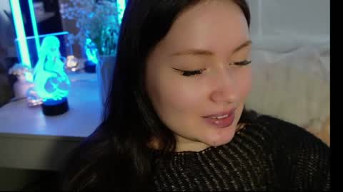 Snapshot of tendre_amelia chatting on June 9, 8:26 am tendre_amelia online show from June 9, 8:26 am
