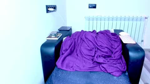 Kira online show from October 28, 4:05 am