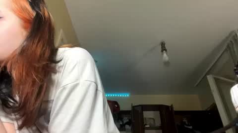 Snapshot of teneshavegar chatting on June 20, 5:38 pm Alice online show from June 20, 5:38 pm