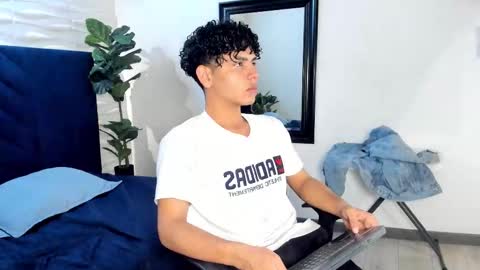 Snapshot of teo_dantex chatting on January 5, 7:39 pm Teo Dantex online show from January 5, 7:39 pm