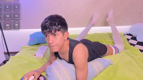 teo browny online show from March 31, 9:15 pm