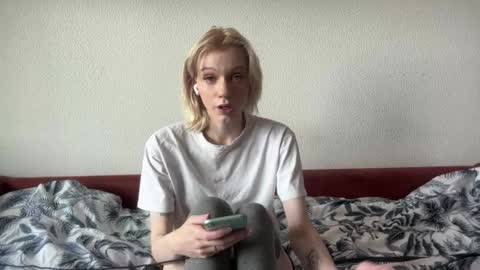 Anna online show from March 2, 7:15 am