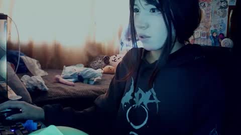 Terra Elowen online show from March 25, 2:45 pm