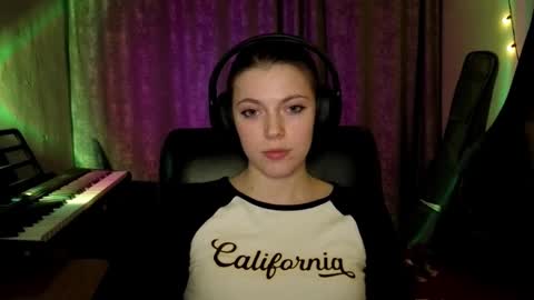 Anny Simpson online show from March 16, 8:13 pm