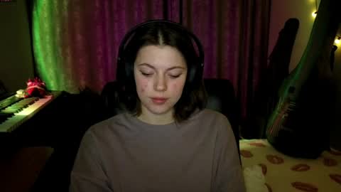 Anny Simpson online show from April 9, 8:25 pm