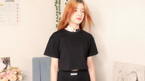 Caroline online show from May 25, 5:08 pm