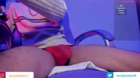 Snapshot of terry_pool chatting on February 6, 9:07 pm Terry online show from February 6, 9:07 pm