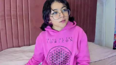 terumikitty online show from April 22, 8:32 pm