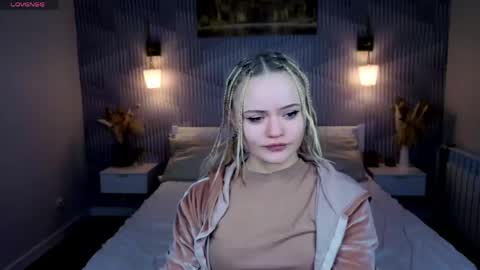 Tessa online show from April 22, 1:41 am