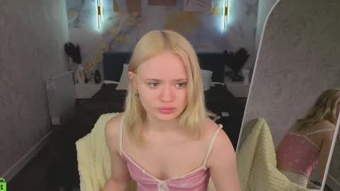 Snapshot of tessa_ashe chatting on June 4, 9:15 am Tessa online show from June 4, 9:15 am