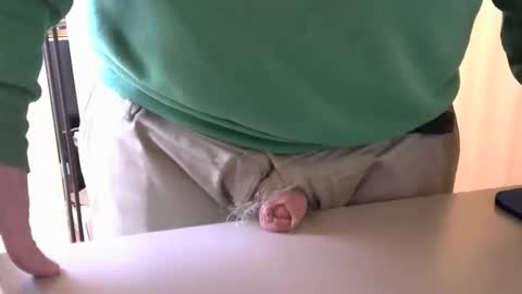 Test the Chat online show from November 21, 6:39 pm