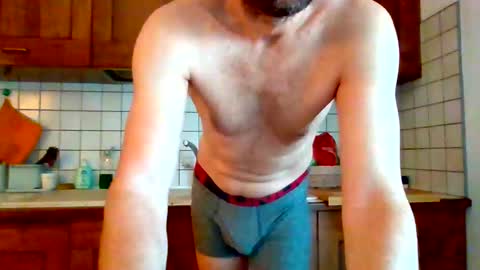 Snapshot of testosterone20222 chatting on December 3, 11:55 am Testosterone20 online show from December 3, 11:55 am