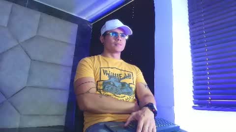 Snapshot of tette_valentine chatting on August 9, 6:57 pm tette_valentine online show from August 9, 6:57 pm