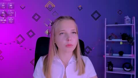 Snapshot of teya_starling chatting on May 28, 7:38 am teya_starling online show from May 28, 7:38 am