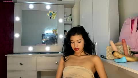 Snapshot of teyla_grace chatting on May 29, 3:26 am teyla_grace online show from May 29, 3:26 am