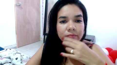 Snapshot of tezza_smith chatting on February 10, 2:59 pm tezza smith online show from February 10, 2:59 pm