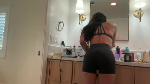 Snapshot of tgirltoesx chatting on May 11, 9:56 pm babygirlmami online show from May 11, 9:56 pm
