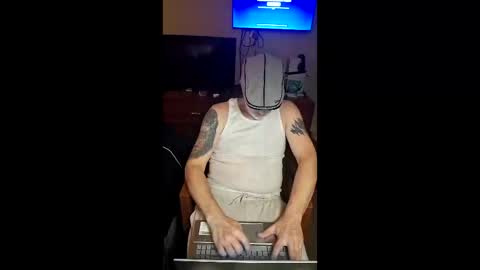 Snapshot of tgrizzthestarseed chatting on February 23, 6:33 am tgrizzthestarseed online show from February 23, 6:33 am