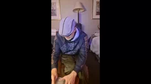 Snapshot of tgrizzthestarseed chatting on March 4, 2:17 am tgrizzthestarseed online show from March 4, 2:17 am