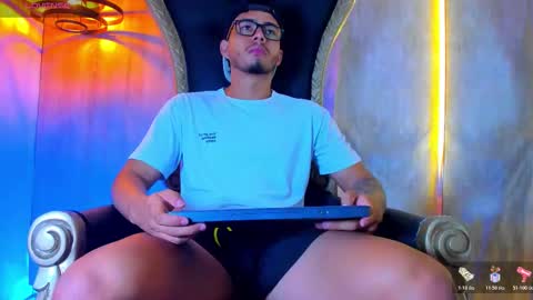 thaddeus king online show from November 3, 10:53 pm