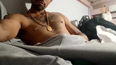 Snapshot of thagoonpaco chatting on May 3, 12:44 pm thagoonpaco online show from May 3, 12:44 pm