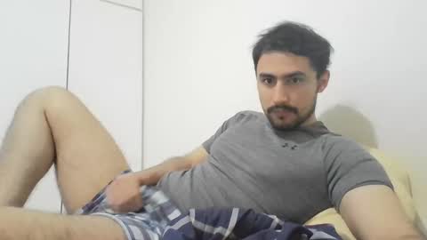 Snapshot of thaiguy666 chatting on April 4, 10:46 am ThaiGuy online show from April 4, 10:46 am