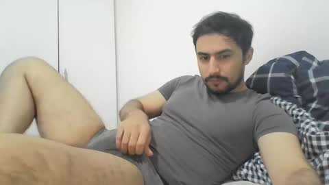 Snapshot of thaiguy666 chatting on April 6, 10:05 am ThaiGuy online show from April 6, 10:05 am