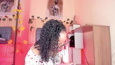 Thais online show from April 15, 12:56 pm