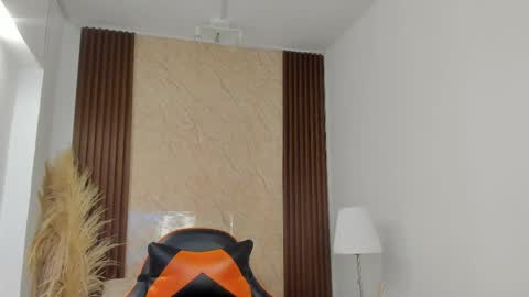 Sweet Thais  online show from April 13, 12:32 pm