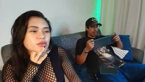 Snapshot of thaisadara24 chatting on April 21, 12:23 am T H A I S online show from April 21, 12:23 am