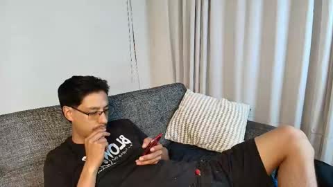 Snapshot of thaisadara24 chatting on May 15, 11:23 pm T H A I S online show from May 15, 11:23 pm