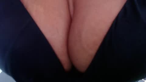Snapshot of thaly_pervert chatting on May 18, 2:56 pm Thalia online show from May 18, 2:56 pm