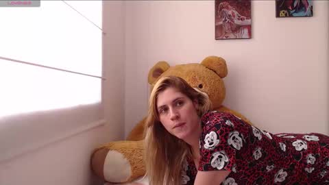   online show from February 27, 3:45 pm