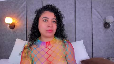 thara webstter online show from November 26, 11:44 am