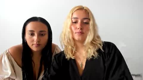 Snapshot of thatgirl2003 chatting on May 4, 3:30 pm online show from May 4, 3:30 pm