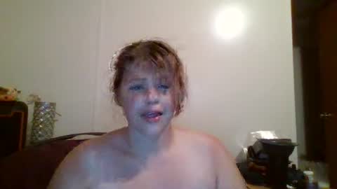 Snapshot of thatgirl4201 chatting on August 4, 3:43 am thatgirl4201 online show from August 4, 3:43 am