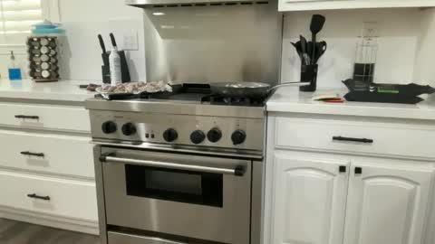 thatoneblondee online show from September 18, 1:40 am