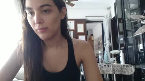 Snapshot of thayanizreal chatting on June 17, 11:45 am thayanizreal online show from June 17, 11:45 am