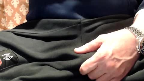 Snapshot of the1pocketrocket chatting on December 9, 9:37 pm the1pocketrocket online show from December 9, 9:37 pm