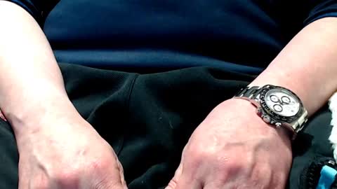 Snapshot of the1pocketrocket chatting on January 4, 6:51 pm the1pocketrocket online show from January 4, 6:51 pm