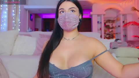 Snapshot of the__sabenna chatting on May 2, 4:12 pm Madina online show from May 2, 4:12 pm
