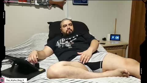 Snapshot of the_alpha_dog_xxx chatting on February 9, 3:05 pm the_alpha_dog_xxx online show from February 9, 3:05 pm