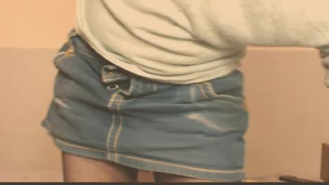 Snapshot of the_basic_instinctt chatting on May 9, 10:15 pm Eva online show from May 9, 10:15 pm