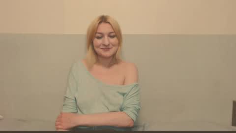 Snapshot of the_basic_instinctt chatting on June 4, 3:40 pm Eva online show from June 4, 3:40 pm
