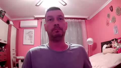Snapshot of the_bee16 chatting on May 29, 7:39 am the_bee16 online show from May 29, 7:39 am