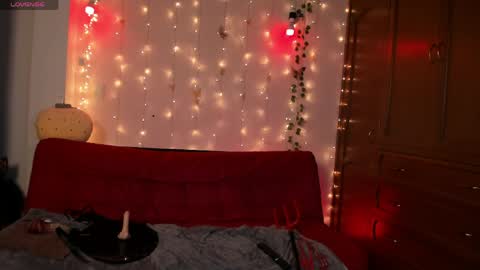 Snapshot of the_crazy_latina chatting on May 15, 11:23 pm Giovanna online show from May 15, 11:23 pm